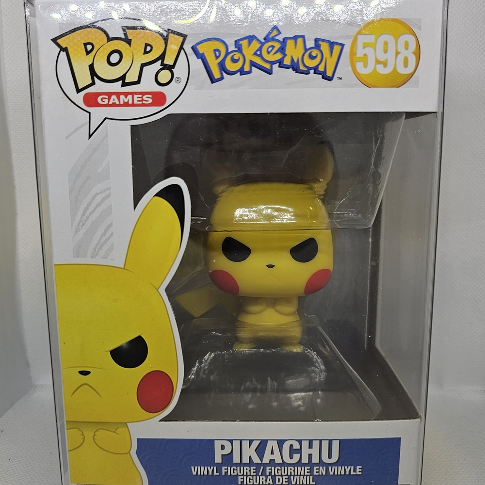 Funko Pop Pokémon Pikachu Figure - 598